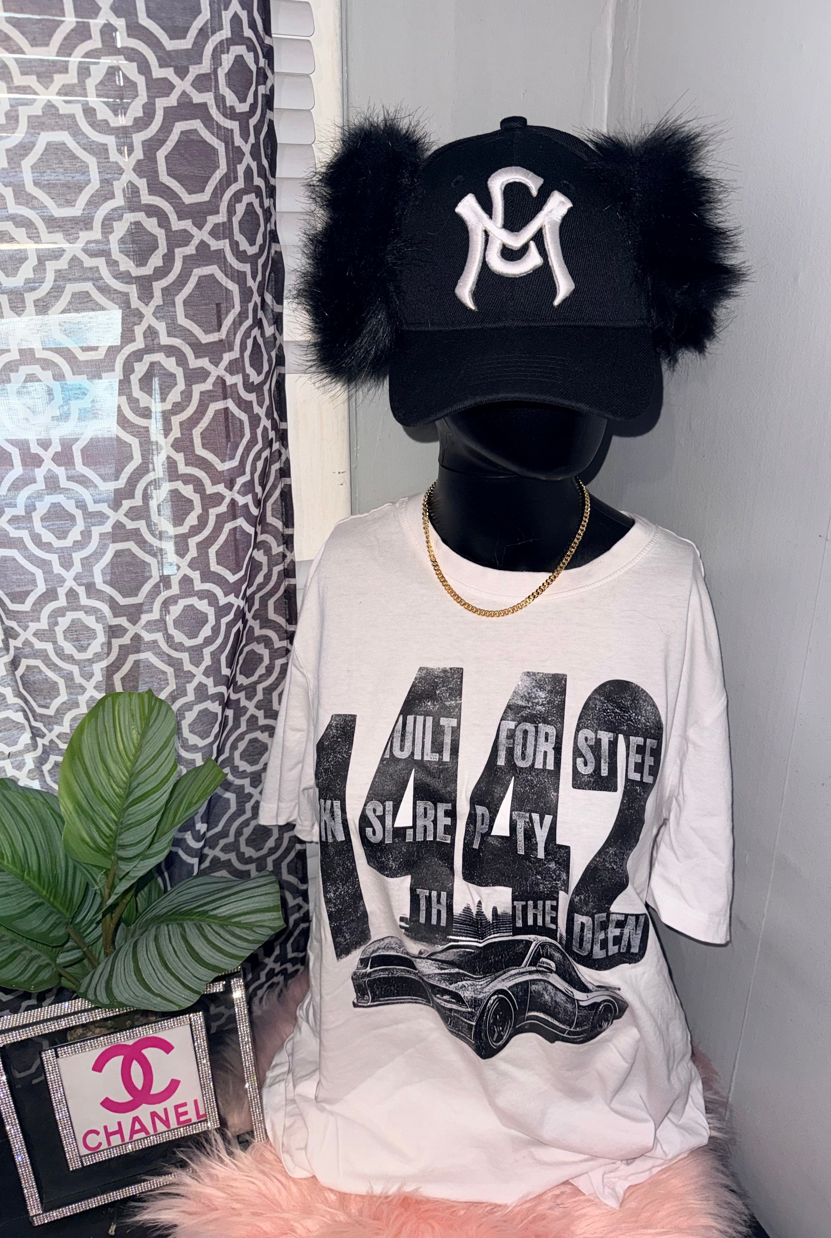Black fur fitted hat