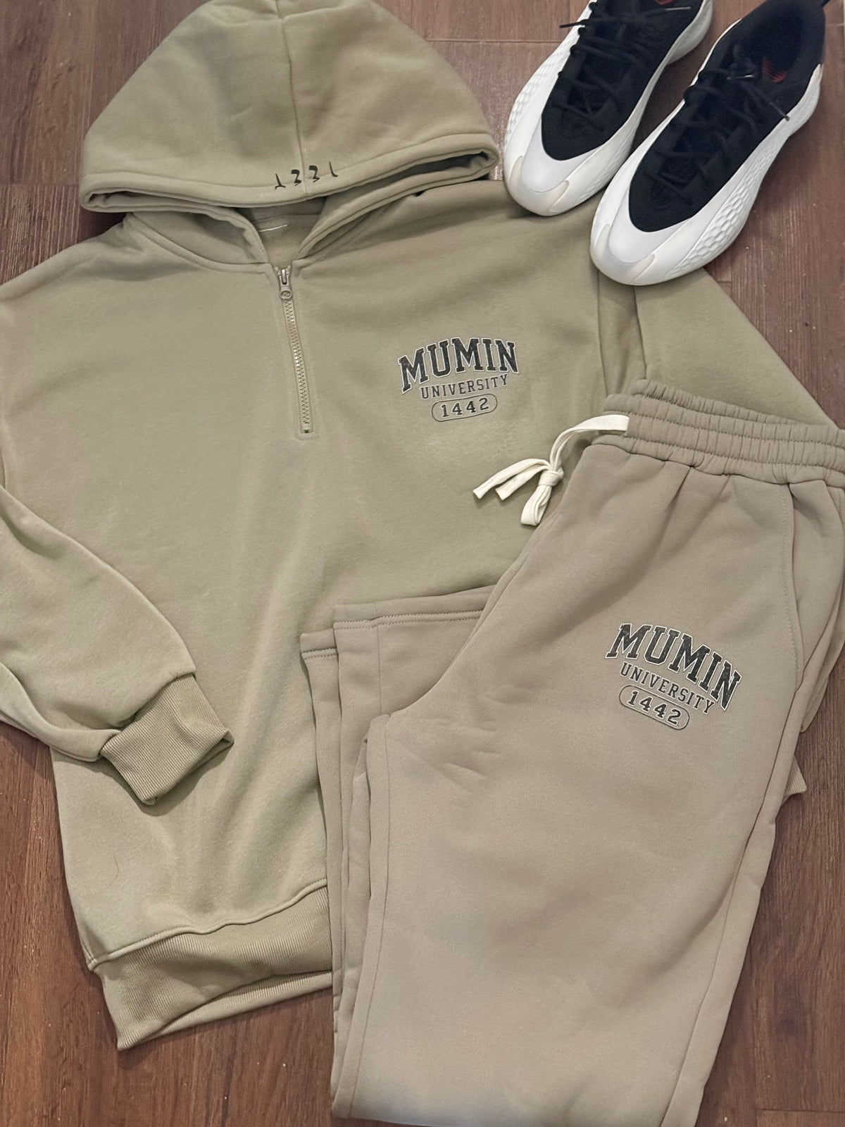 MUMINCLOTHING QUARTER ZIP HOODIE SWEATSUIT