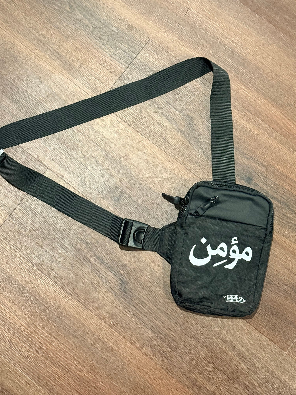 Mumin/believer crossbody  bag