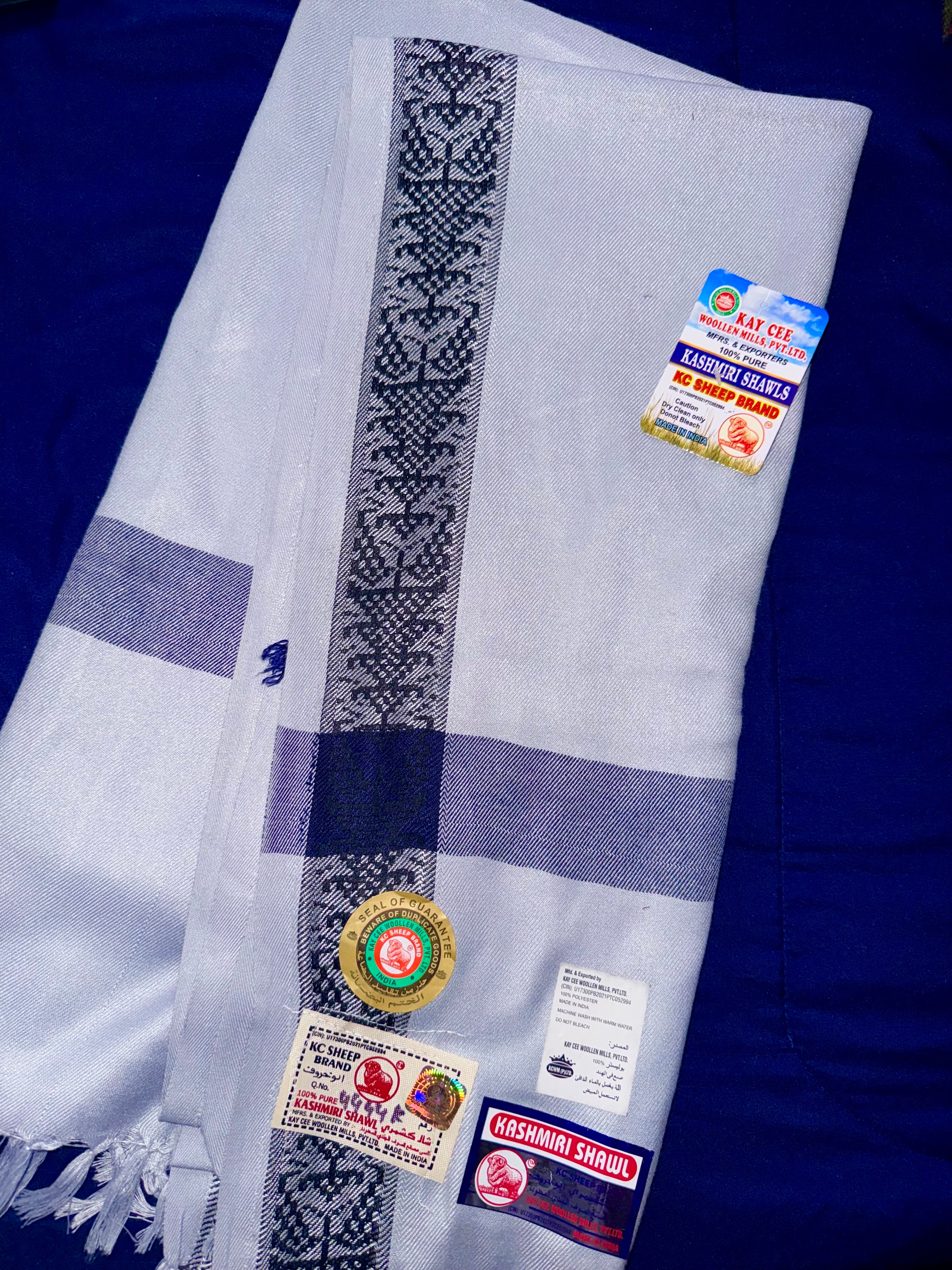 Cashmere izzar wrap