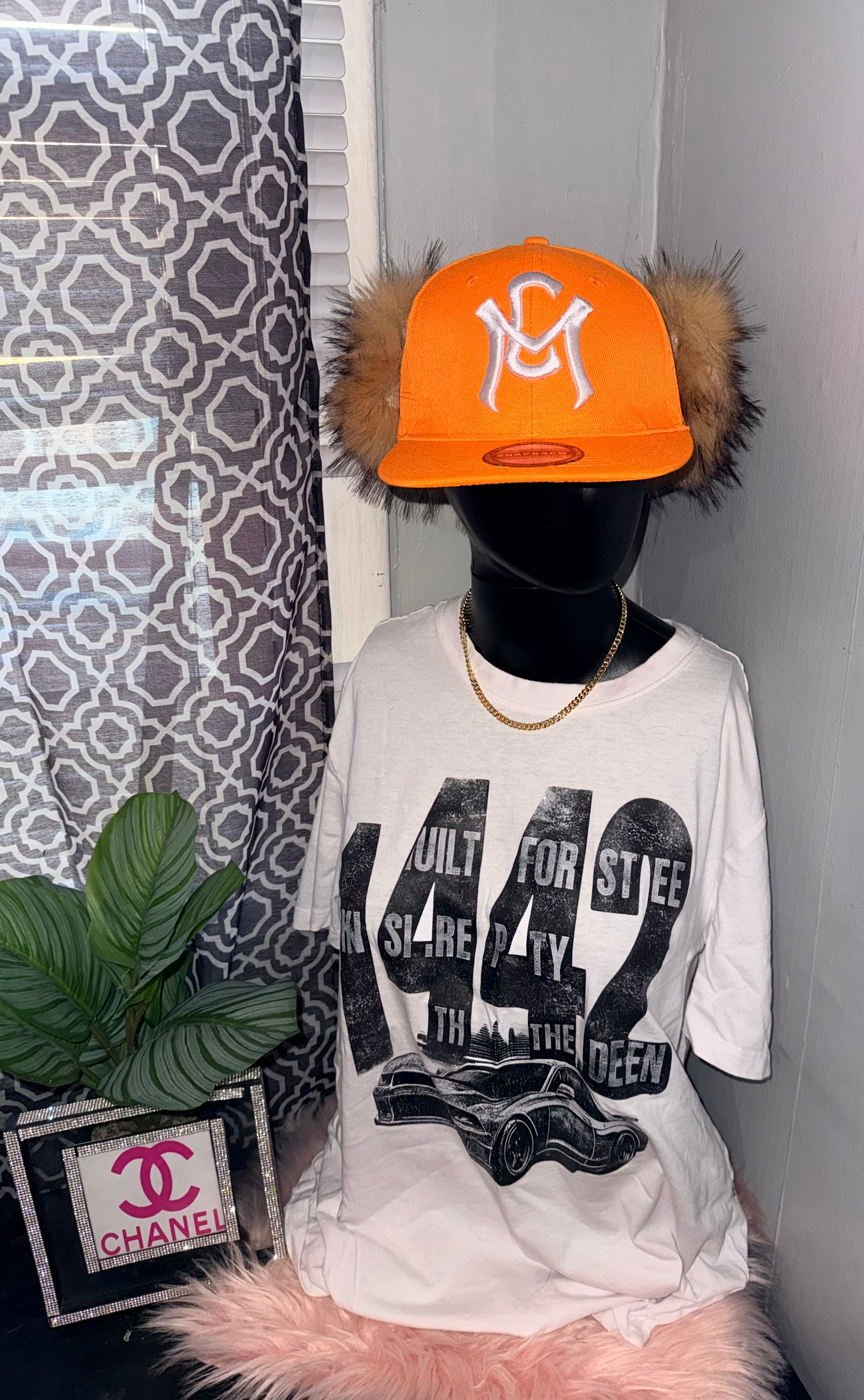 Orange fur fitted hat